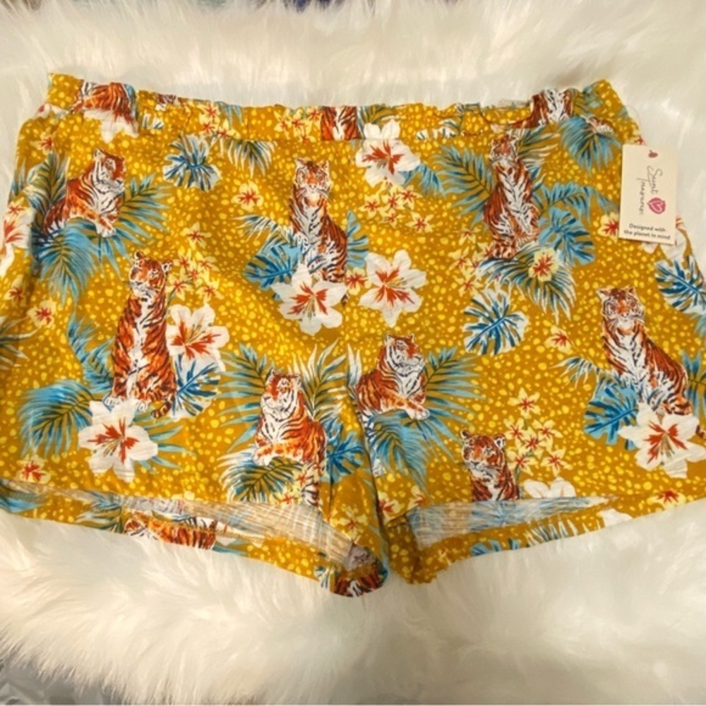Secret Treasure Shorts Plus Size 2X (18W-20W) Animal Print Draw String New